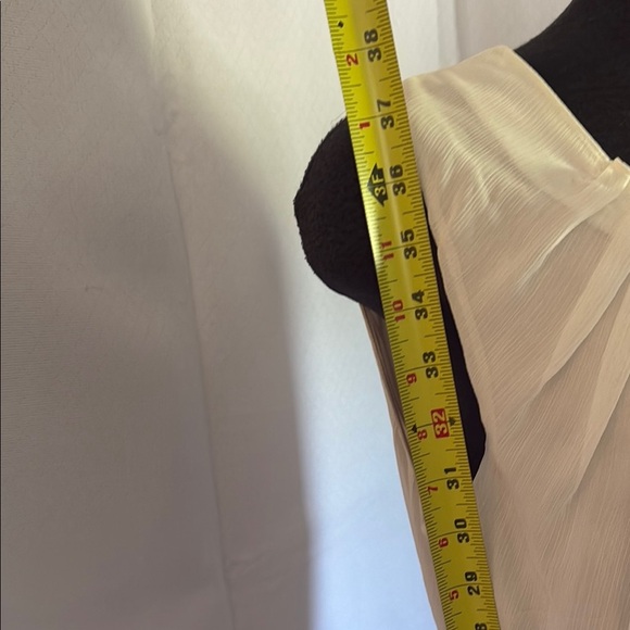 Elegant Flowy Vintage Cream Sleeveless Dress - Picture 9 of 9